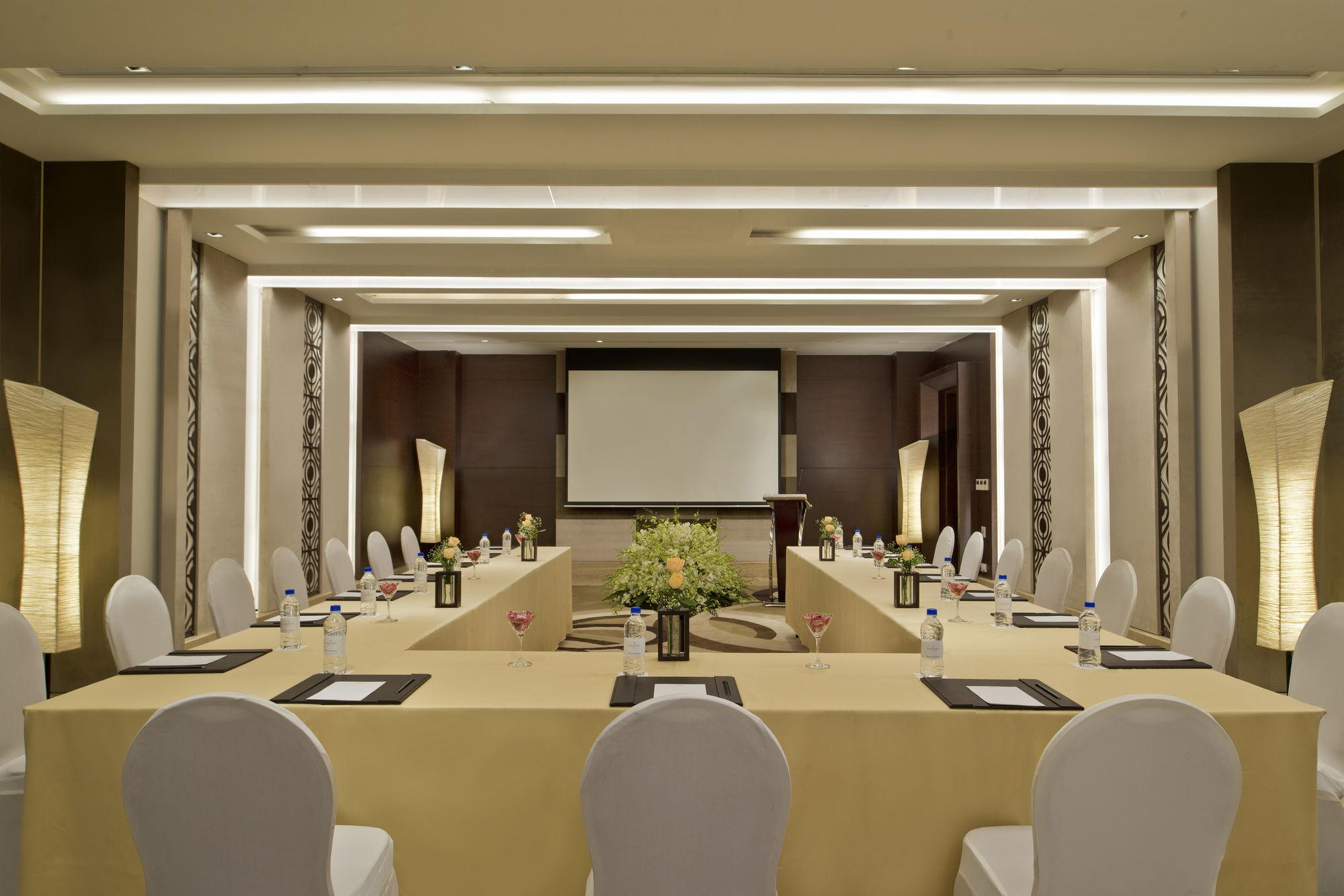 Country Inn & Suites By Radisson, Bengaluru Hebbal Road Εξωτερικό φωτογραφία