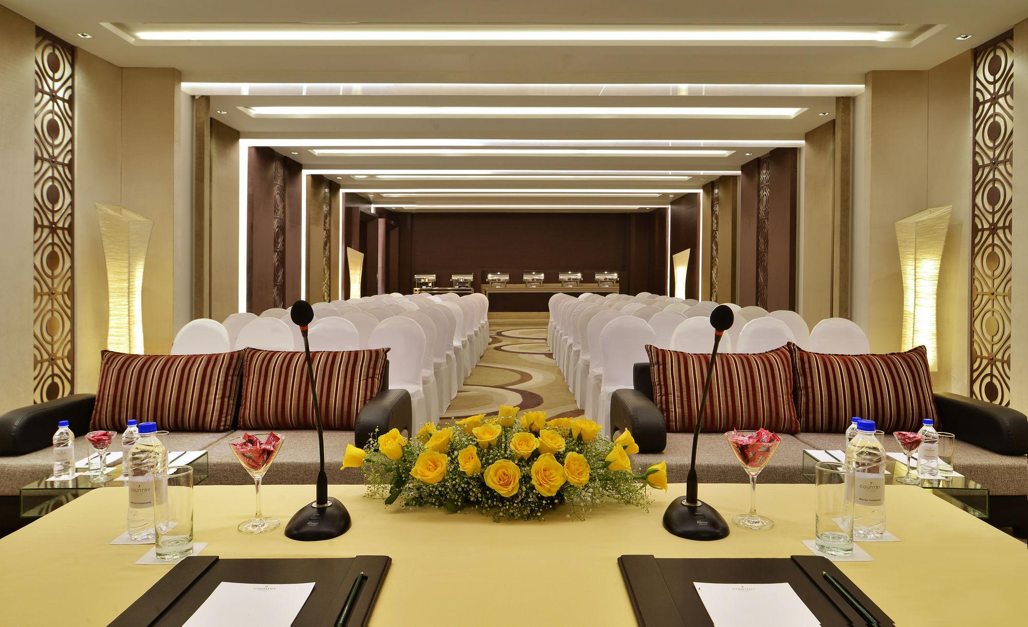 Country Inn & Suites By Radisson, Bengaluru Hebbal Road Εξωτερικό φωτογραφία
