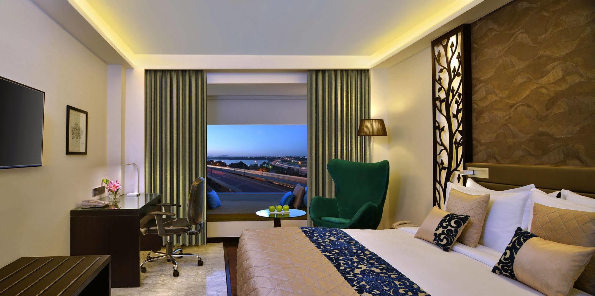 Country Inn & Suites By Radisson, Bengaluru Hebbal Road Εξωτερικό φωτογραφία