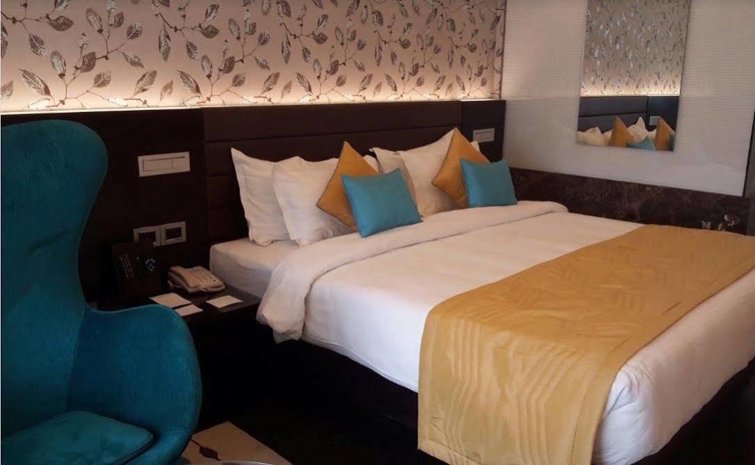 Country Inn & Suites By Radisson, Bengaluru Hebbal Road Εξωτερικό φωτογραφία